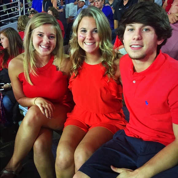 Red romper - Picture 4 of 4